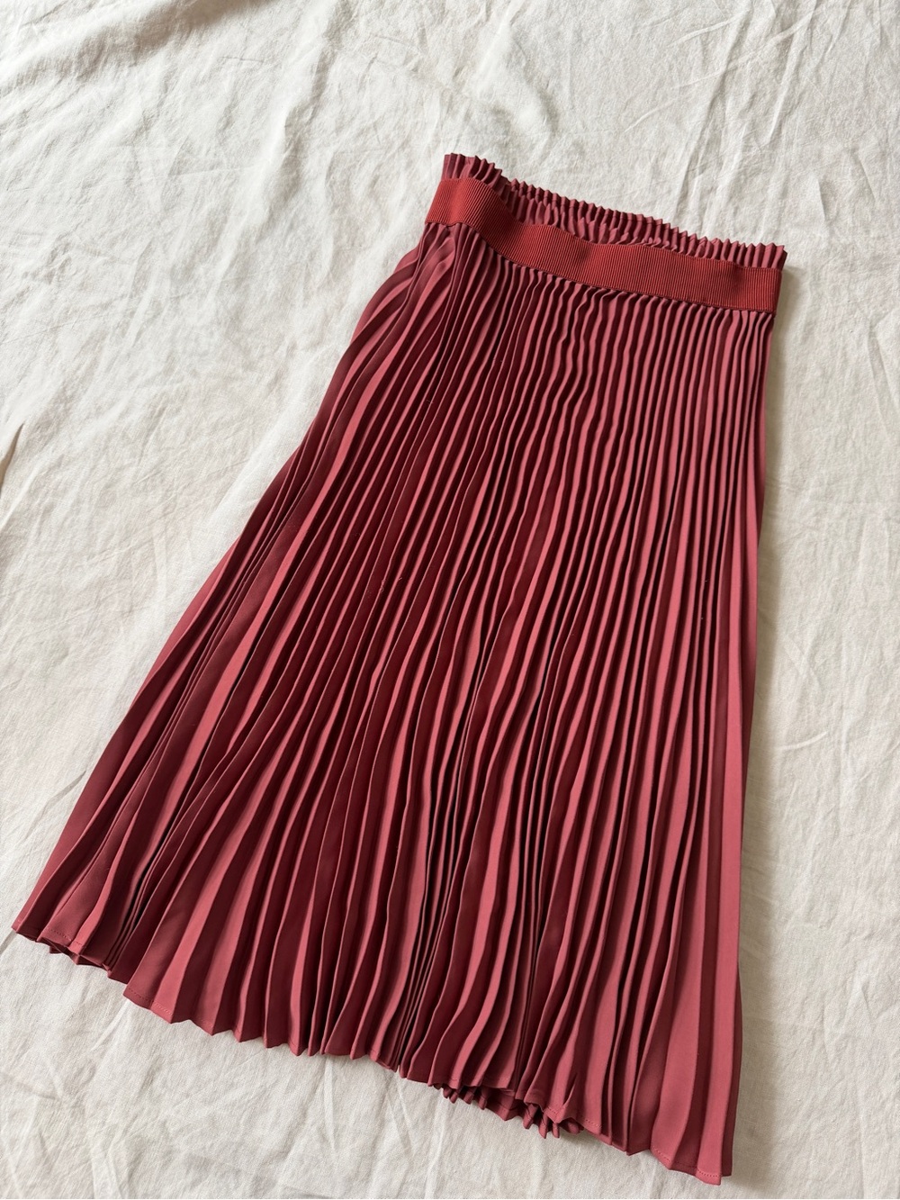 Babaton Pleated Midi Skirt in terra cotta xs - Picture 6 of 14